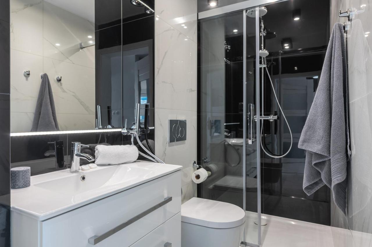 Centrum Zgoda 6 Floor Варшава Екстериор снимка